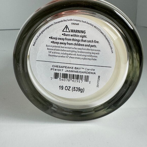 Chesapeake Bay AROMASCAPE 19 oz JASMINE + GARDENIA Double Wick TUMBLER Candle - Picture 5 of 5